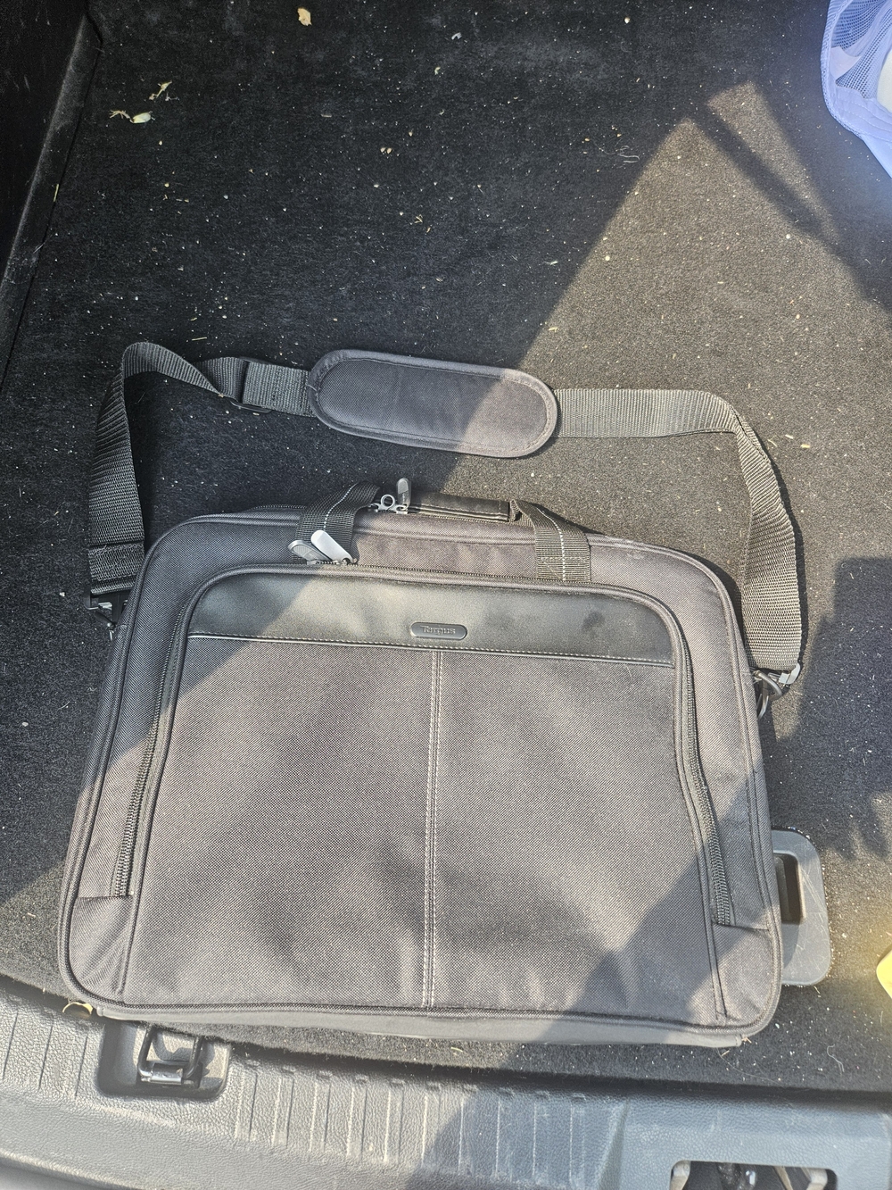 Black Laptop Messenger Bag - Unbranded